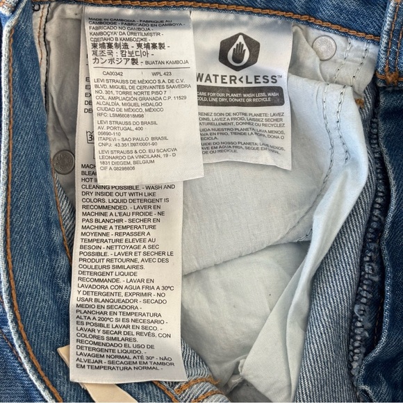 Levi's Wedgie Straight Leg High-Rise Light Blue Rigid Distressed Trendy Jeans 25 - Picture 8 of 9